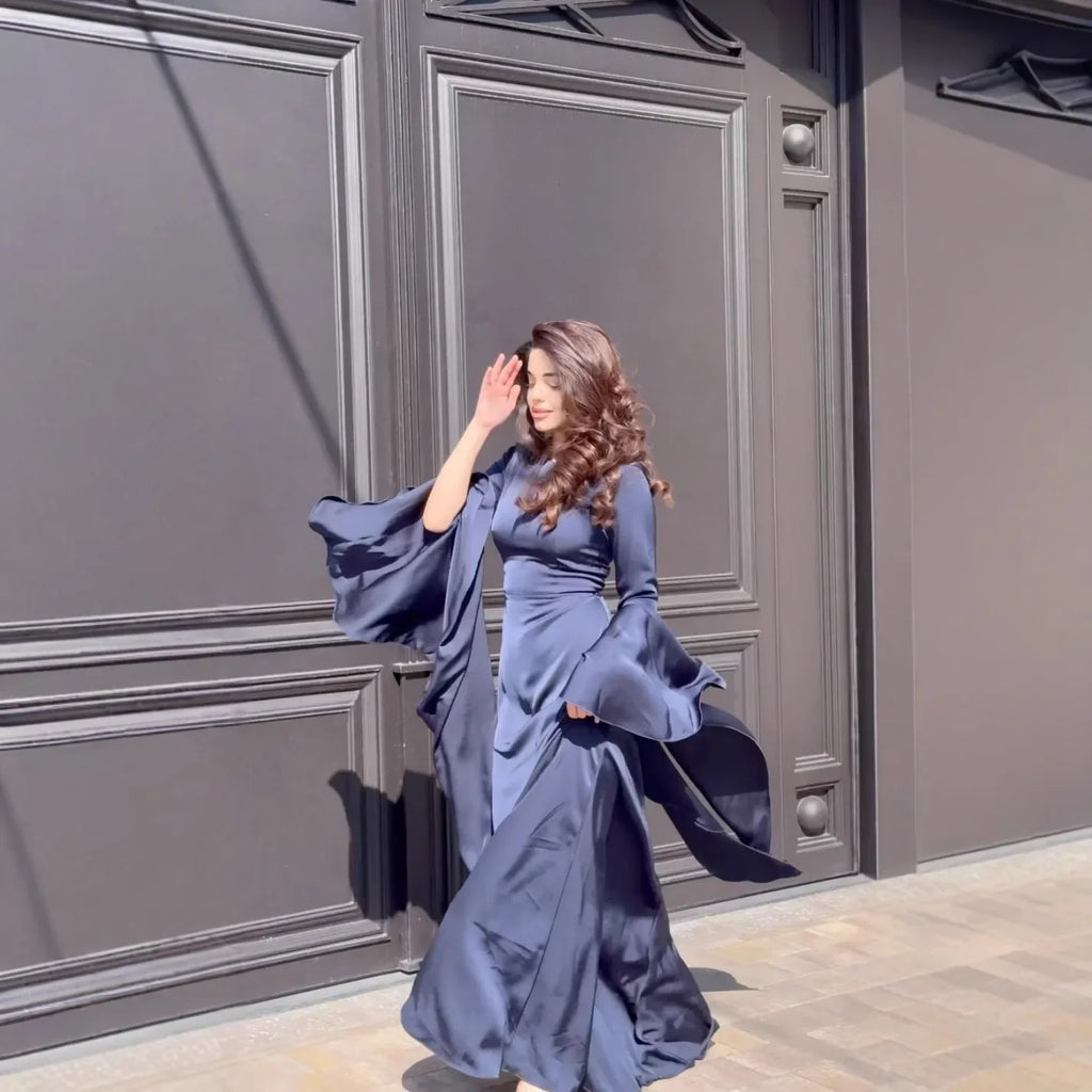 EnglishMuslim Women’s Evening Abaya Dress – Dubai Style KaftanKurdish (Kurmanji)Kincê Şevê ya Jinên Misilman – Abaya bi Şêwaza Dubaiyê û KaftanKurdish (Sorani)جلێکی شەوی ژنانی موسڵمان – ع