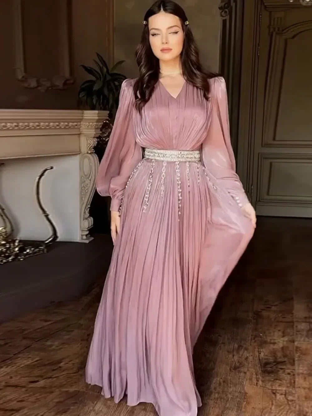 EnglishEid Muslim Women’s Party Abaya – Silky Long Kaftan Dress with Belt (2025)Kurdish (Kurmanji)Abaya ya Şevê ya Jinên Misilman ji bo Eydê – Kincê Dirêj ê Nerm bi Kemer, bi Şêwaza Kaftanê (2025)Kurdish (Sora