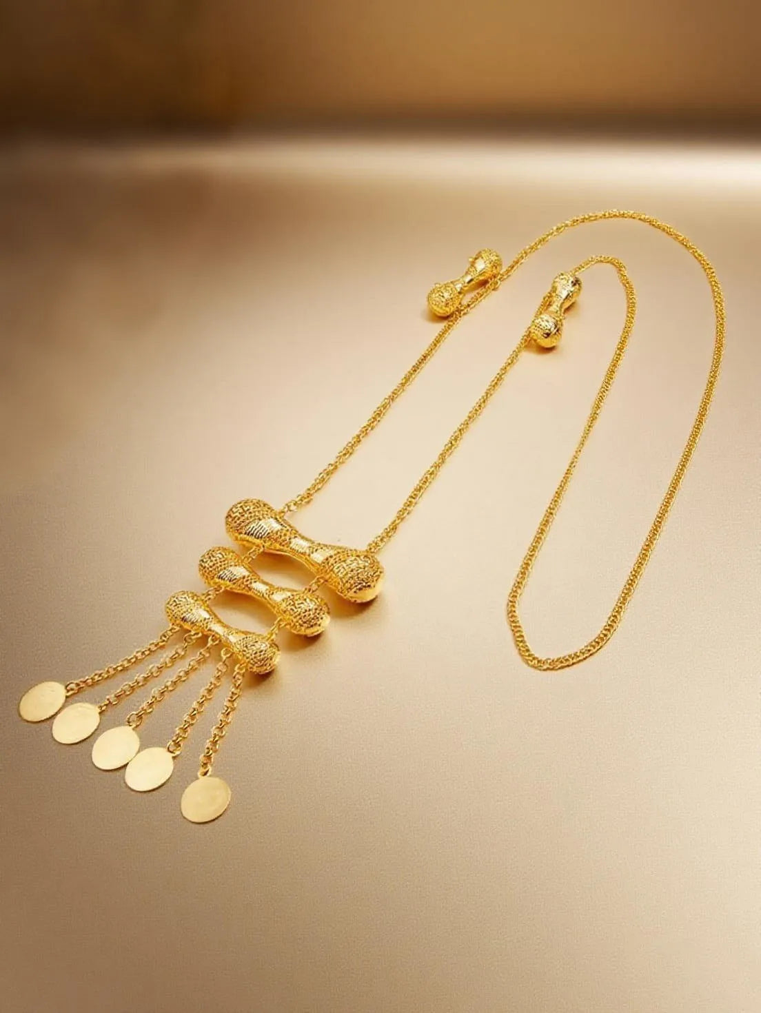 English (shortened)
Kurdish Women Gold-Plated Shoulder Chain Jewelry
Kurdish (Kurmanji)
Zîncîra Milê Jinên Kurd bi Zêr Pêlkirî
Kurdish (Sorani)
زنجیرەی شانی ژنانی کورد بە زێڕ پڵێکراو