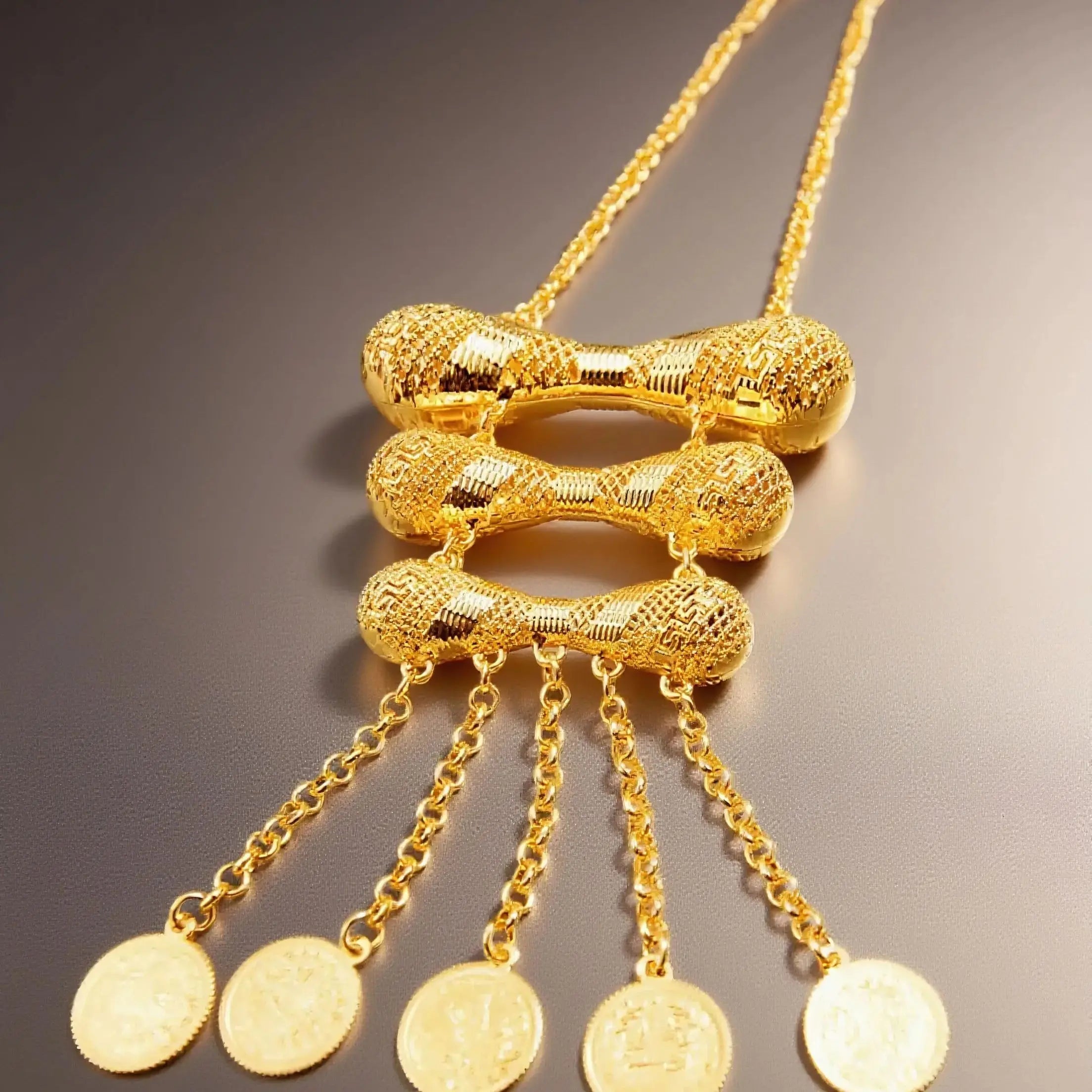 English (shortened)
Kurdish Women Gold-Plated Shoulder Chain Jewelry
Kurdish (Kurmanji)
Zîncîra Milê Jinên Kurd bi Zêr Pêlkirî
Kurdish (Sorani)
زنجیرەی شانی ژنانی کورد بە زێڕ پڵێکراو
